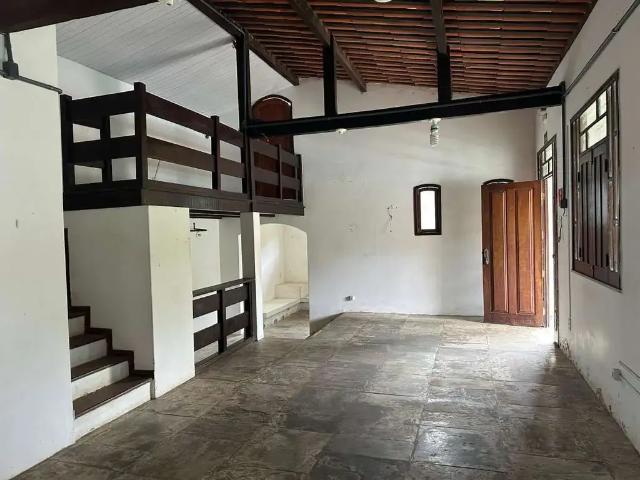 Casa / Sobrado para Venda em Lauro de Freitas/BA Diamante 5 Quartos