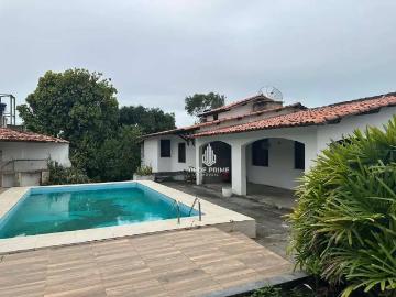 Casa / Sobrado para Venda em Lauro de Freitas/BA Estrada do Coco 3 Quartos