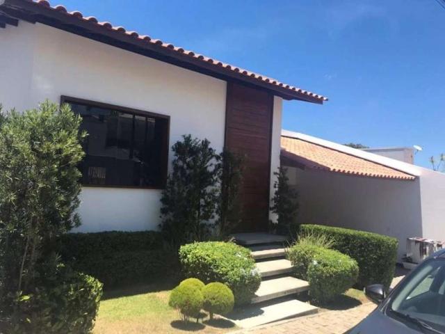 Casa / Sobrado para Venda em Lauro de Freitas/BA Estrada do Coco 4 Quartos