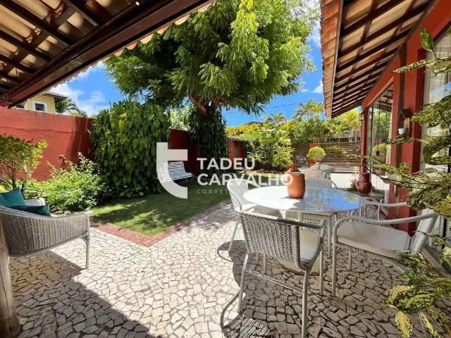 Casa / Sobrado para Venda em Lauro de Freitas/BA Estrada do Coco 4 Quartos