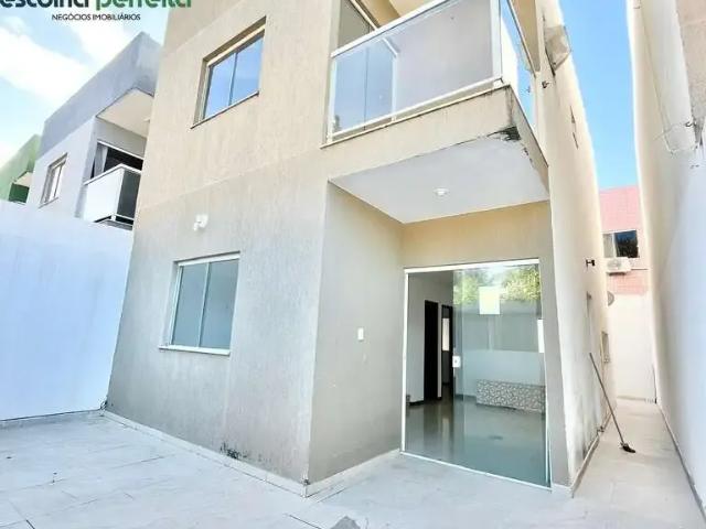 Casa / Sobrado para Venda em Lauro de Freitas/BA Ipitanga 4 Quartos