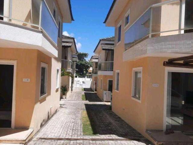 Casa / Sobrado para Venda em Lauro de Freitas/BA Ipitanga 4 Quartos