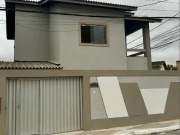 Casa / Sobrado para Venda em Lauro de Freitas/BA Ipitanga 4 Quartos