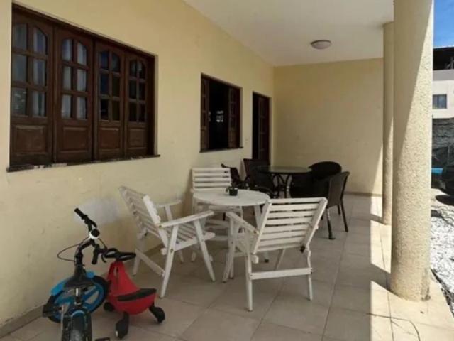 Casa / Sobrado para Venda em Lauro de Freitas/BA Ipitanga 5 Quartos