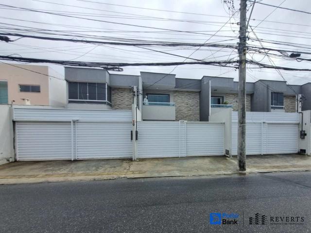 Casa / Sobrado para Venda em Lauro de Freitas/BA Ipitanga