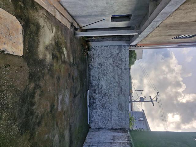 Casa / Sobrado para Venda em Lauro de Freitas/BA Itingá 2 Quartos