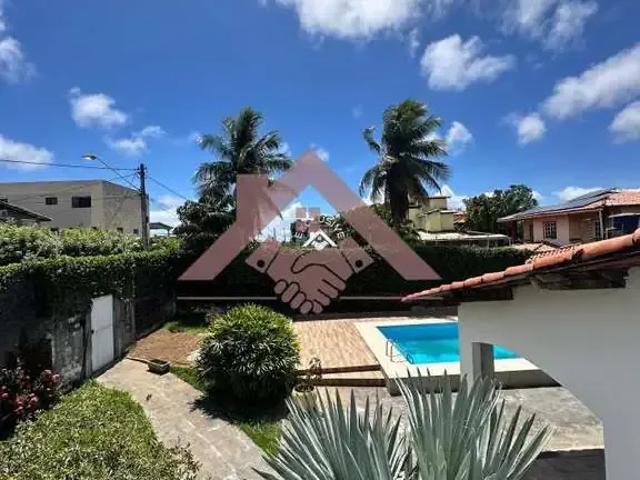 Casa / Sobrado para Venda em Lauro de Freitas/BA Itingá 5 Quartos