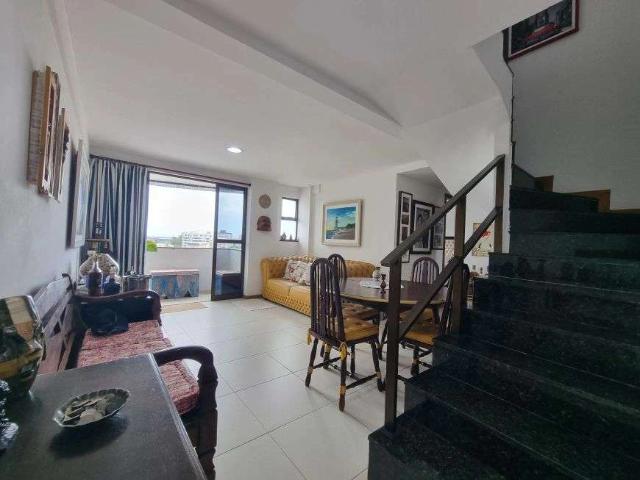 Casa / Sobrado para Venda em Lauro de Freitas/BA Pitangueiras 3 Quartos