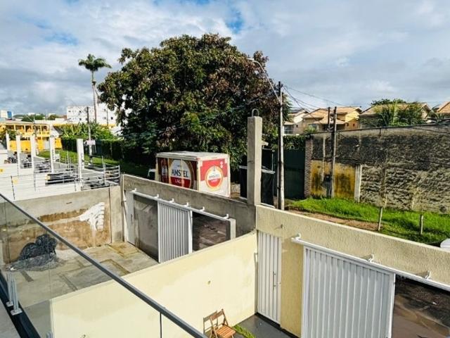Casa / Sobrado para Venda em Lauro de Freitas/BA Pitangueiras 3 Quartos