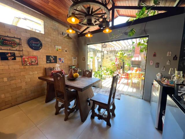 Casa / Sobrado para Venda em Lauro de Freitas/BA Pitangueiras 3 Quartos