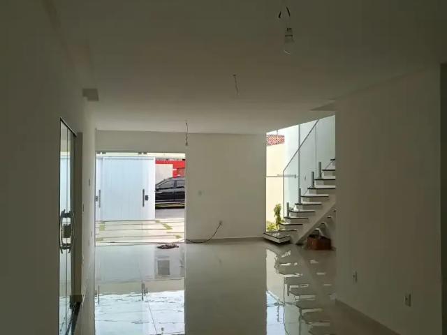 Casa / Sobrado para Venda em Lauro de Freitas/BA Pitangueiras 3 Quartos