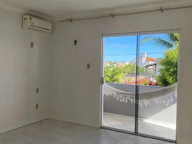 Casa / Sobrado para Venda em Lauro de Freitas/BA Pitangueiras 3 Quartos