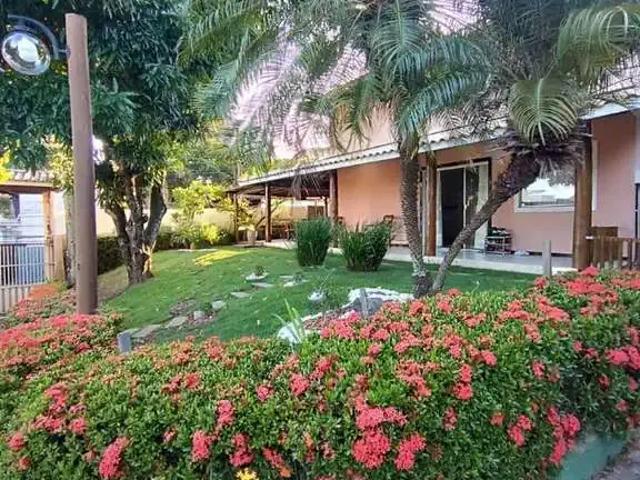 Casa / Sobrado para Venda em Lauro de Freitas/BA Pitangueiras 3 Quartos