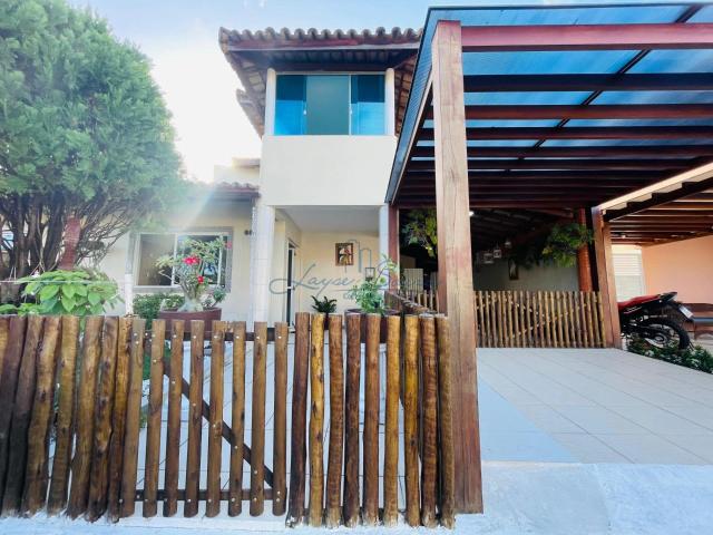 Casa / Sobrado para Venda em Lauro de Freitas/BA Pitangueiras 4 Quartos