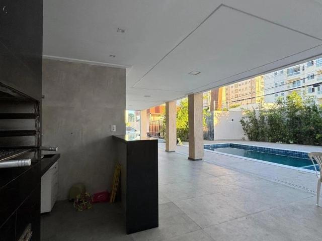 Casa / Sobrado para Venda em Lauro de Freitas/BA Recreio Ipitanga 4 Quartos