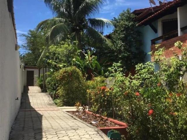 Casa / Sobrado para Venda em Lauro de Freitas/BA Recreio Ipitanga 3 Quartos