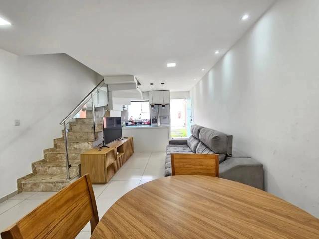 Casa / Sobrado para Venda em Lauro de Freitas/BA Vila Praiana 2 Quartos