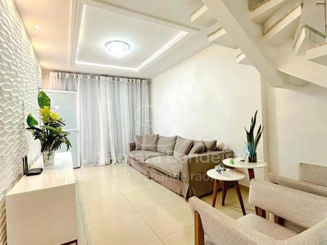 Casa / Sobrado para Venda em Lauro de Freitas/BA Vila Praiana 4 Quartos
