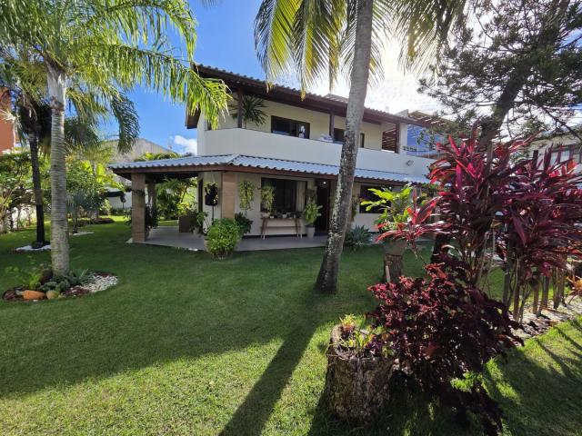 Casa / Sobrado para Venda em Lauro de Freitas/BA Vilas do Atlantico 4 Quartos