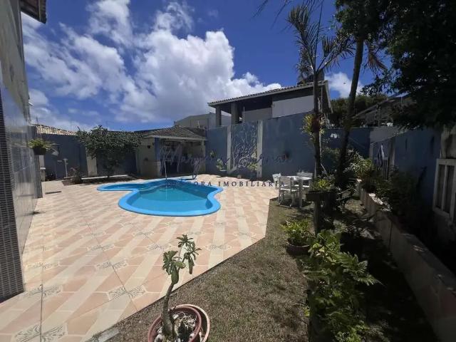 Casa / Sobrado para Venda em Lauro de Freitas/BA Vilas do Atlantico 4 Quartos