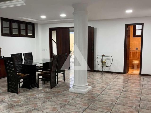 Casa / Sobrado para Venda em Lauro de Freitas/BA Vilas do Atlantico 4 Quartos