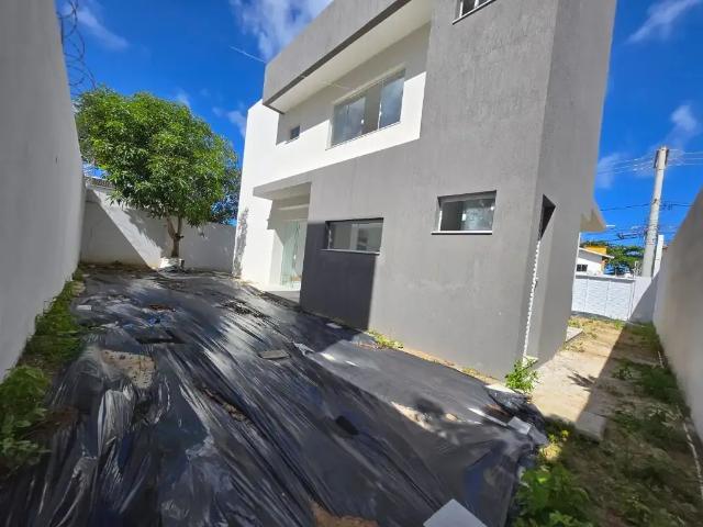 Casa / Sobrado para Venda em Lauro de Freitas/BA Vilas do Atlantico 4 Quartos