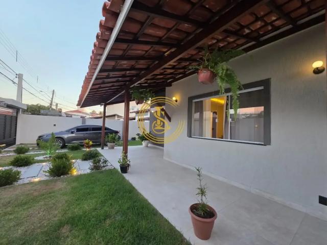 Casa / Sobrado para Venda em Lauro de Freitas/BA Vilas do Atlantico 4 Quartos