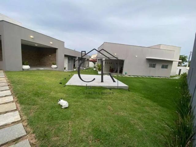 Casa / Sobrado para Venda em Lauro de Freitas/BA Vilas do Atlantico 4 Quartos