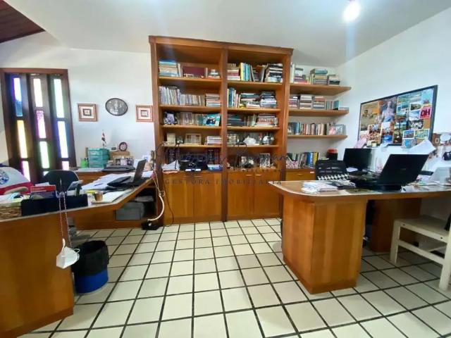 Casa / Sobrado para Venda em Lauro de Freitas/BA Vilas do Atlantico 4 Quartos