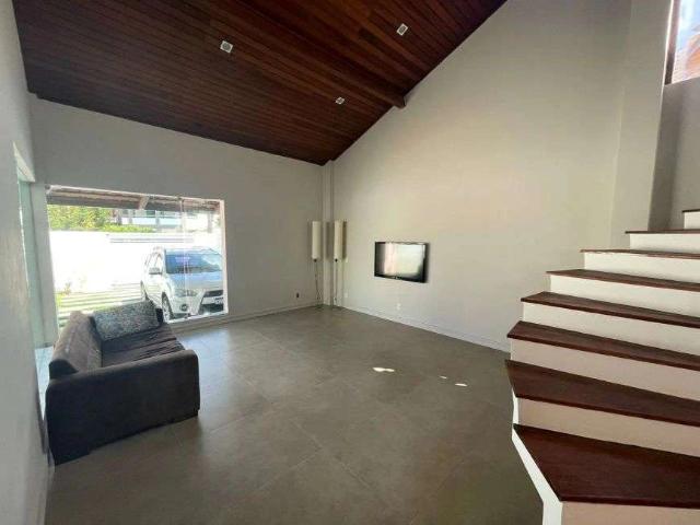 Casa / Sobrado para Venda em Lauro de Freitas/BA Vilas do Atlantico 4 Quartos