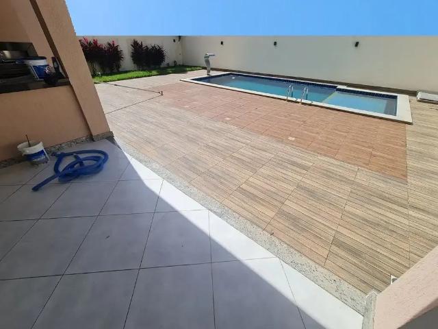 Casa / Sobrado para Venda em Lauro de Freitas/BA Vilas do Atlantico 4 Quartos