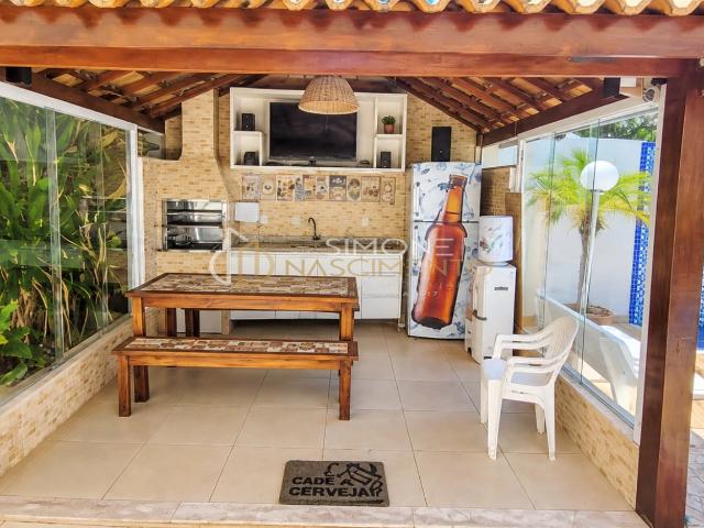 Casa / Sobrado para Venda em Lauro de Freitas/BA Vilas do Atlantico 4 Quartos