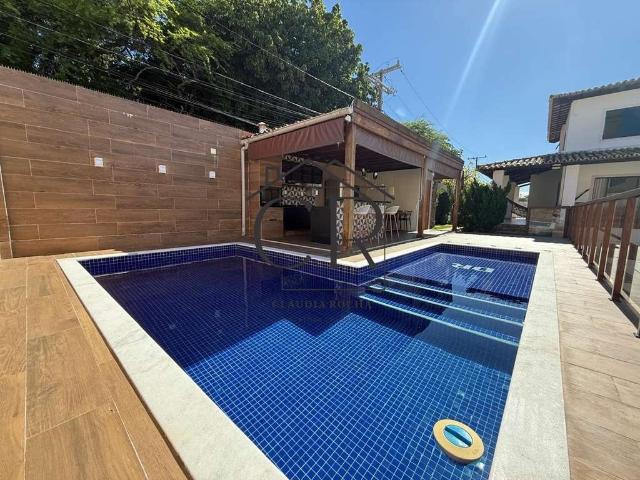 Casa / Sobrado para Venda em Lauro de Freitas/BA Vilas do Atlantico 5 Quartos