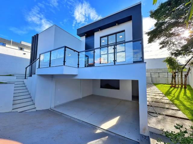 Casa / Sobrado para Venda em Lavras/MG Residencial Parque Leste 3 Quartos