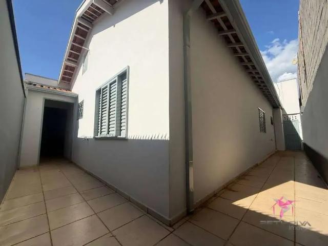 Casa / Sobrado para Venda em Leme/SP Centro 3 Quartos