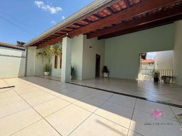 Casa / Sobrado para Venda em Leme/SP Jardim Coloninha Cláudia 4 Quartos