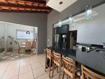 Casa / Sobrado para Venda em Leme/SP Jardim Santa Rita 4 Quartos