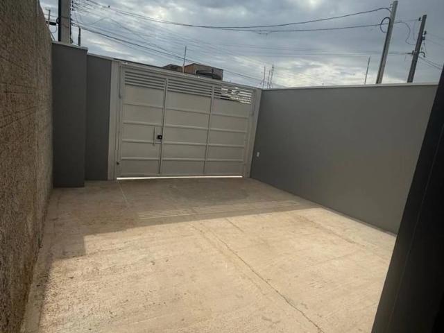 Casa / Sobrado para Venda em Leme/SP Parque Residencial Itamaraty 2 Quartos