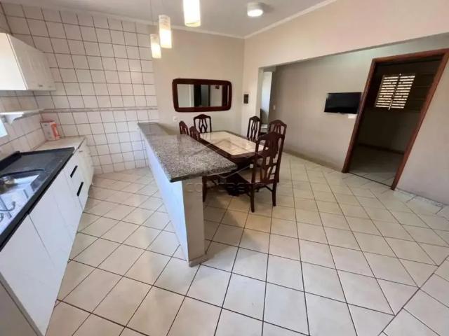 Casa / Sobrado para Venda em Lençóis Paulista/SP Jardim Ipê 4 Quartos