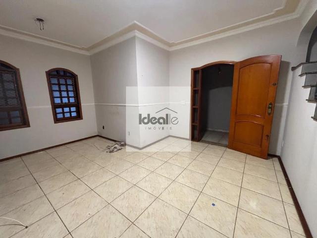 Casa / Sobrado para Venda em Limeira/SP Parque Residencial Stahlberg 3 Quartos