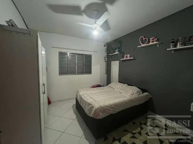 Casa / Sobrado para Venda em Limeira/SP Vila Castelar 2 Quartos