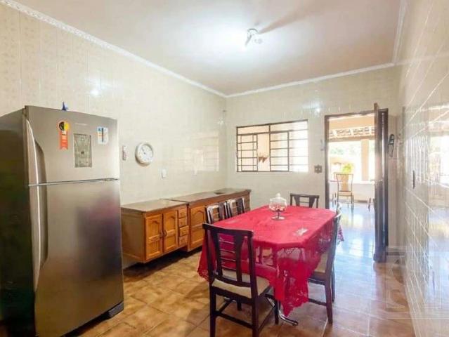 Casa / Sobrado para Venda em Limeira/SP Vila Queiroz 3 Quartos
