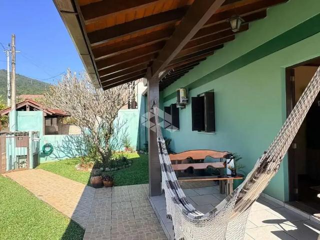 Casa / Sobrado para Venda em Lindolfo Collor/RS Centro 3 Quartos