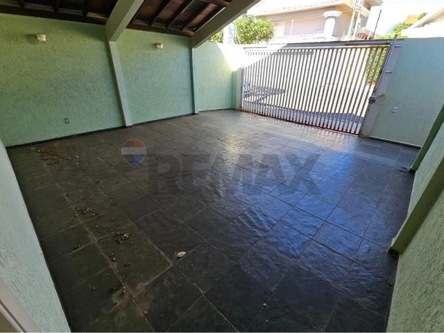 Casa / Sobrado para Venda em Lins/SP Jardim Arapuã 3 Quartos