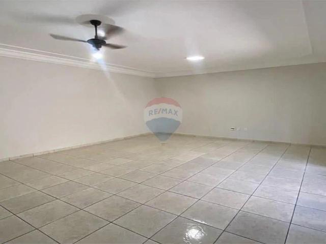 Casa / Sobrado para Venda em Lins/SP Vila Azevedo 2 Quartos