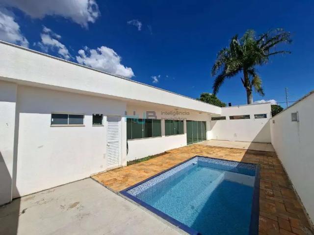 Casa / Sobrado para Venda em Londrina/PR Maria Lúcia 3 Quartos