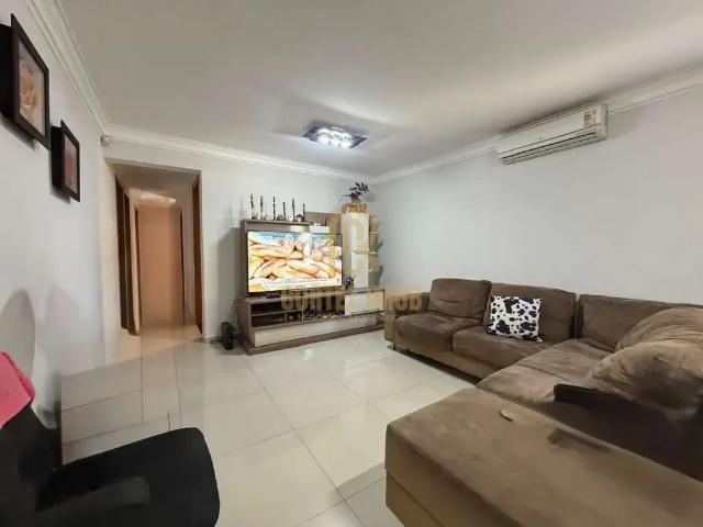 Casa / Sobrado para Venda em Londrina/PR Maria Lúcia 4 Quartos