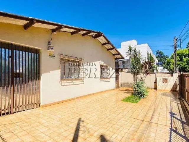 Casa / Sobrado para Venda em Londrina/PR Messiânico 3 Quartos