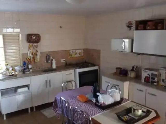 Casa / Sobrado para Venda em Londrina/PR Milton Gavetti 2 Quartos