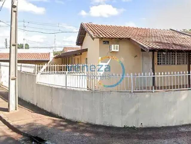 Casa / Sobrado para Venda em Londrina/PR Milton Gavetti 3 Quartos
